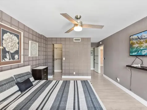 1500 S Ocean Drive Hollywood FL 33019