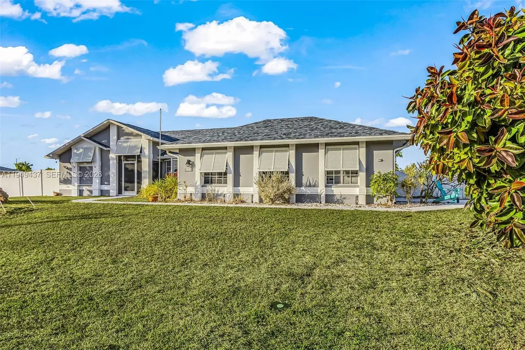 211 47th Street Cape Coral FL 33914
