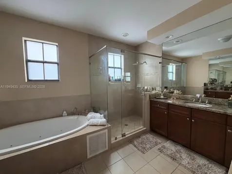 9855 NW 89th Terrace Doral FL 33178