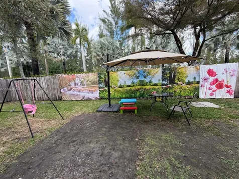 9855 NW 89th Terrace Doral FL 33178