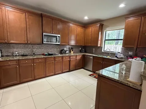9855 NW 89th Terrace Doral FL 33178