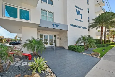 1701 S Ocean Drive Hollywood FL 33019