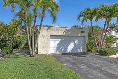 5703 Ainsley Court Boynton Beach FL 33437