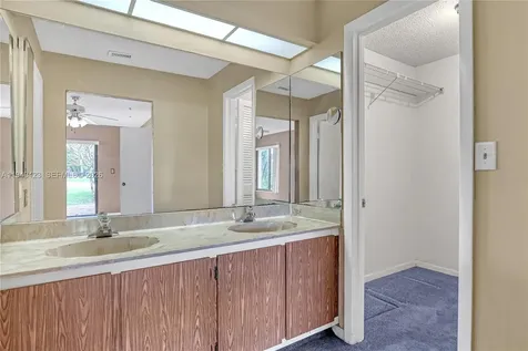 5703 Ainsley Court Boynton Beach FL 33437
