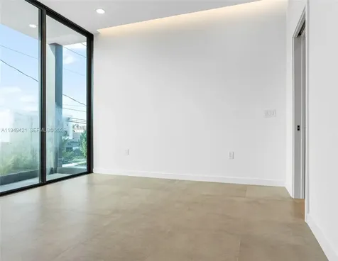 2823 SW 23rd Terrace Miami FL 33145