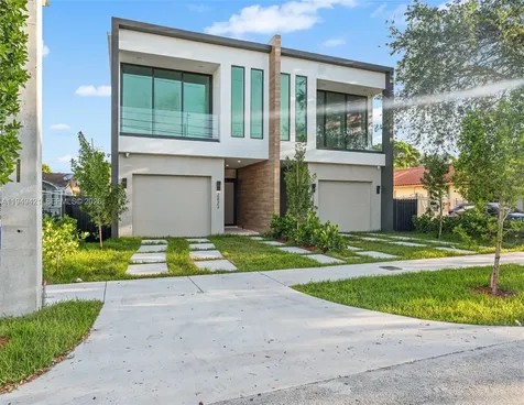 2823 SW 23rd Terrace Miami FL 33145