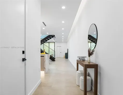 2823 SW 23rd Terrace Miami FL 33145