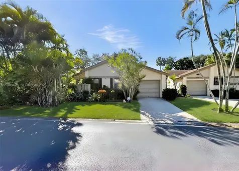 2214 Seagrape Circle Coconut Creek FL 33066