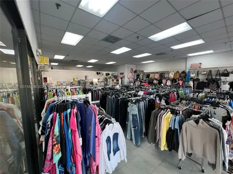 500 W 49th Street Hialeah FL 33012