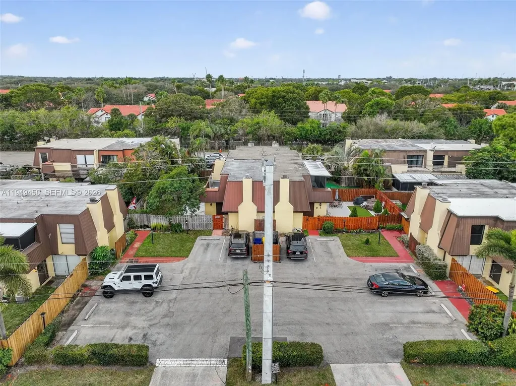 3516 Gardens East Drive Palm Beach Gardens FL 33410
