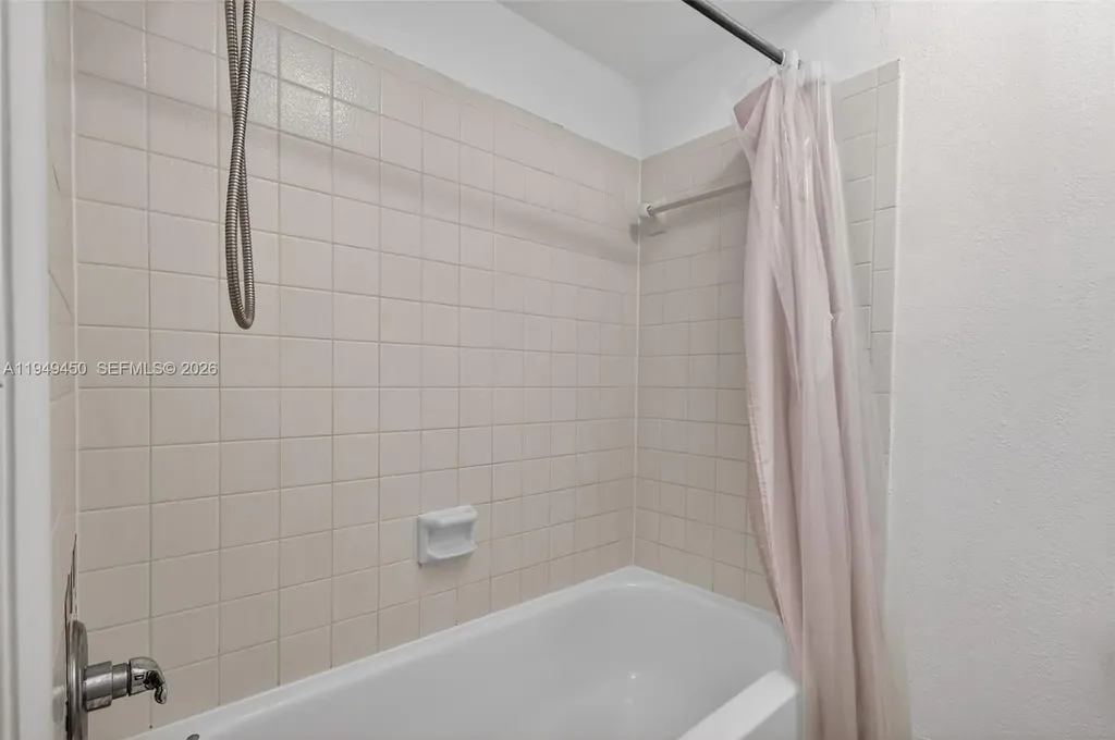 3516 Gardens East Drive Palm Beach Gardens FL 33410