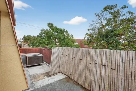 3516 Gardens East Drive Palm Beach Gardens FL 33410