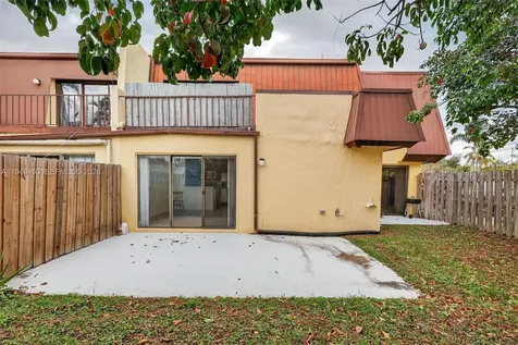 3516 Gardens East Drive Palm Beach Gardens FL 33410