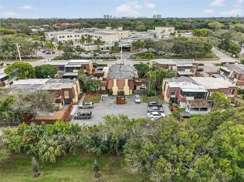 3516 Gardens East Drive Palm Beach Gardens FL 33410