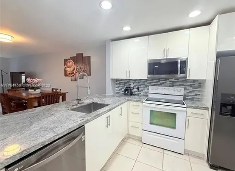 8931 N New River Canal Road Plantation FL 33324