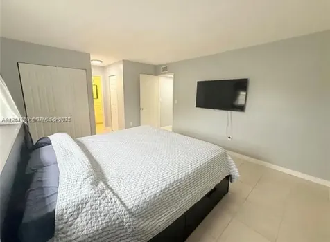 8931 N New River Canal Road Plantation FL 33324
