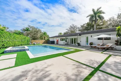 7601 SW 165th Terrace Palmetto Bay FL 33157