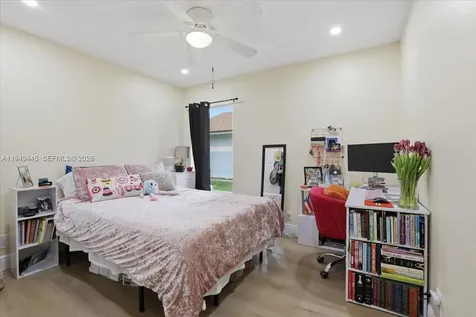 8615 Bridle Path Court Davie FL 33328