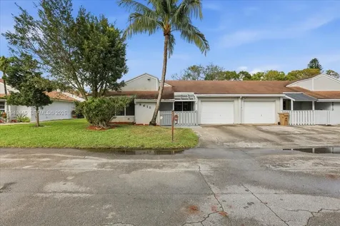 8615 Bridle Path Court Davie FL 33328