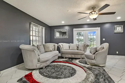 2210 NW 91st Terrace Pembroke Pines FL 33024