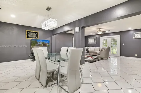 2210 NW 91st Terrace Pembroke Pines FL 33024