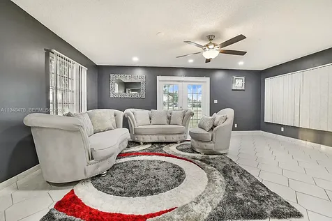 2210 NW 91st Terrace Pembroke Pines FL 33024