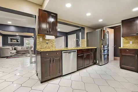 2210 NW 91st Terrace Pembroke Pines FL 33024