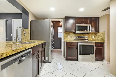 2210 NW 91st Terrace Pembroke Pines FL 33024