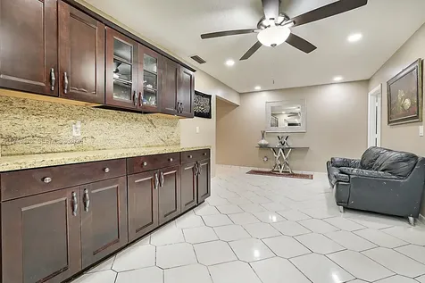 2210 NW 91st Terrace Pembroke Pines FL 33024