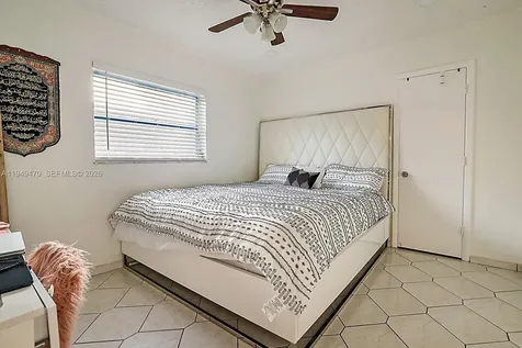 2210 NW 91st Terrace Pembroke Pines FL 33024