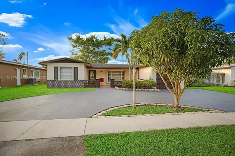 2210 NW 91st Terrace Pembroke Pines FL 33024