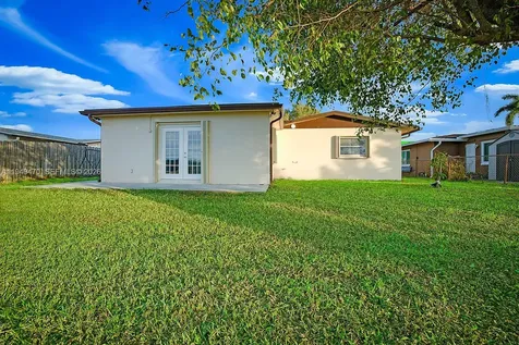 2210 NW 91st Terrace Pembroke Pines FL 33024