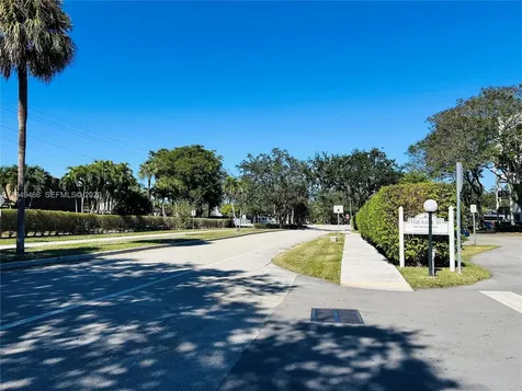 6190 Woodlands Boulevard Tamarac FL 33319