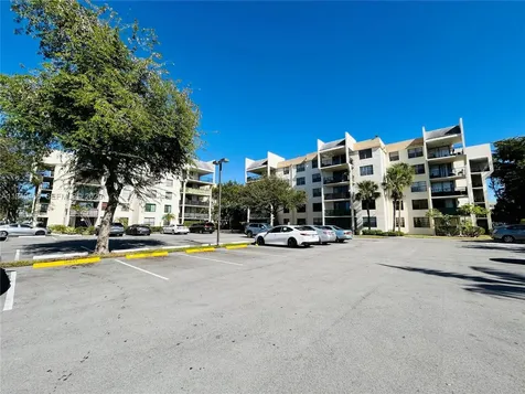 6190 Woodlands Boulevard Tamarac FL 33319