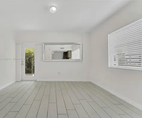 740 Meridian Avenue Miami Beach FL 33139