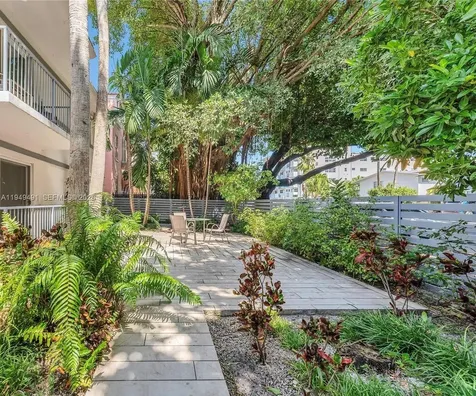 740 Meridian Avenue Miami Beach FL 33139