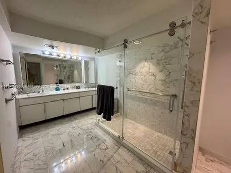 6423 Collins Avenue Miami Beach FL 33141