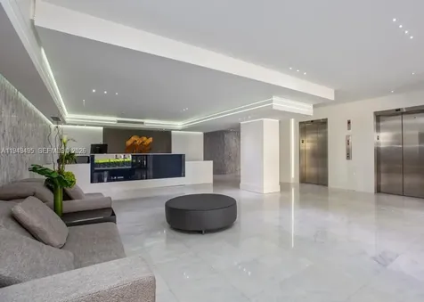 6423 Collins Avenue Miami Beach FL 33141
