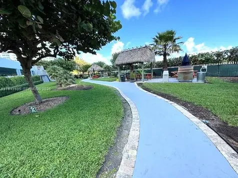 6423 Collins Avenue Miami Beach FL 33141