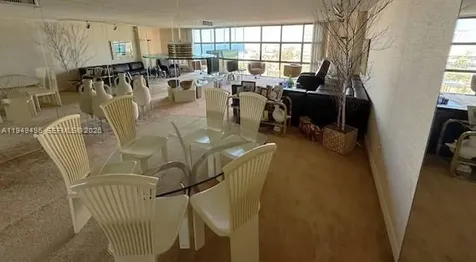6423 Collins Avenue Miami Beach FL 33141