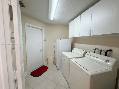 3279 Huntington Weston FL 33332