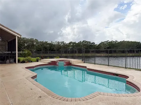 3279 Huntington Weston FL 33332