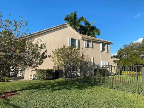 3279 Huntington Weston FL 33332