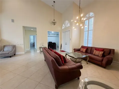 3279 Huntington Weston FL 33332