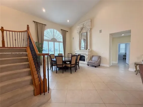 3279 Huntington Weston FL 33332