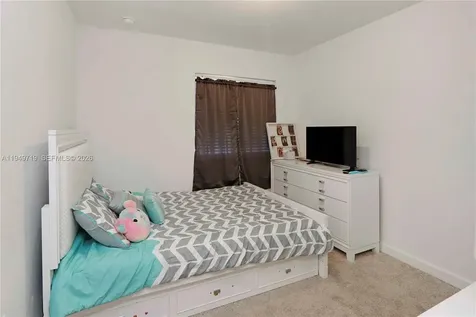 2432 SE 10th Court Homestead FL 33035