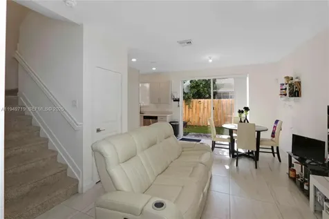 2432 SE 10th Court Homestead FL 33035