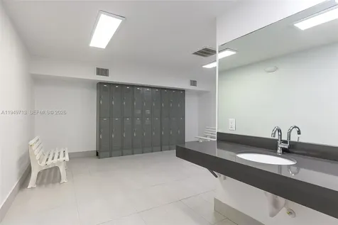 2401 S Ocean Drive Hollywood FL 33019