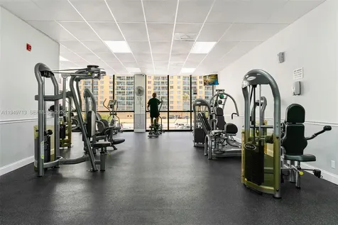 2401 S Ocean Drive Hollywood FL 33019