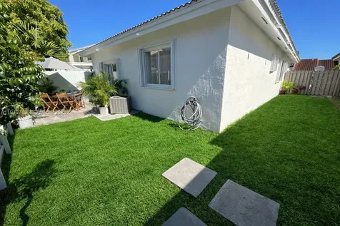1106 SE 13th Avenue Homestead FL 33035